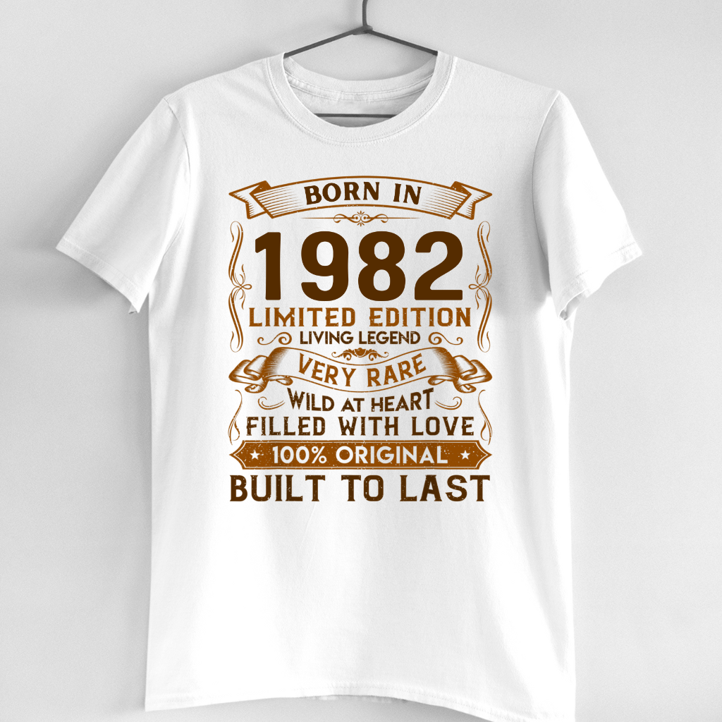 1982 LIVING LEGEND | VINTAGE 1982 T-SHIRT