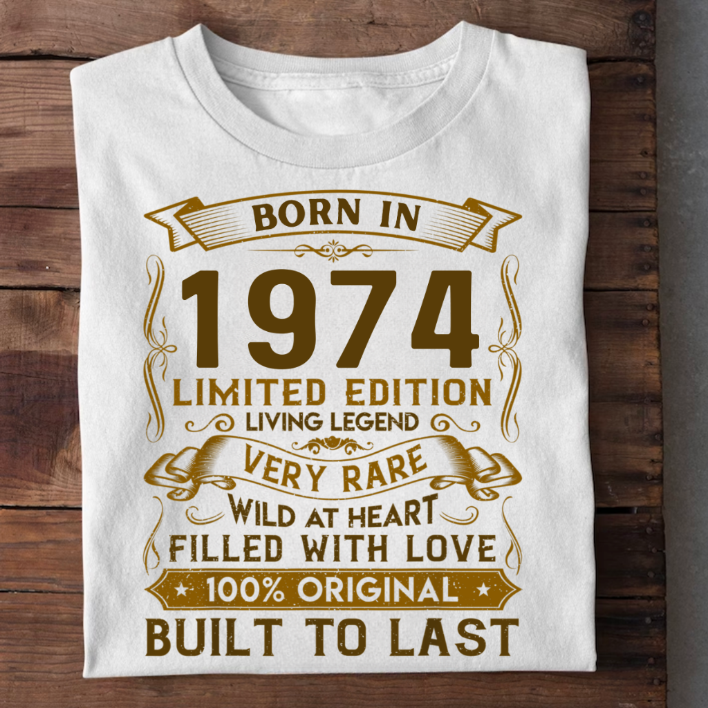 1974 LIVING LEGEND | VINTAGE 1974 T-SHIRT
